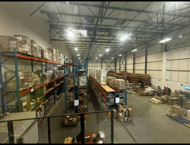 1,190M² WAREHOUSE TO LET IN BEACONVALE